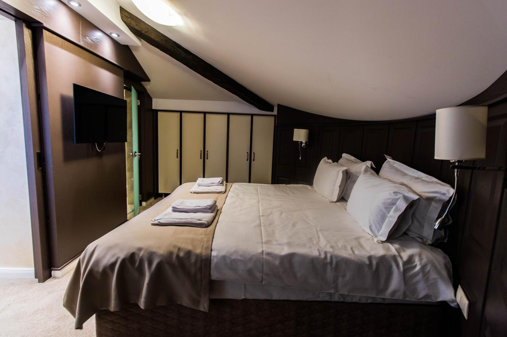 Hotel Bohemi Haskovo Luaran gambar
