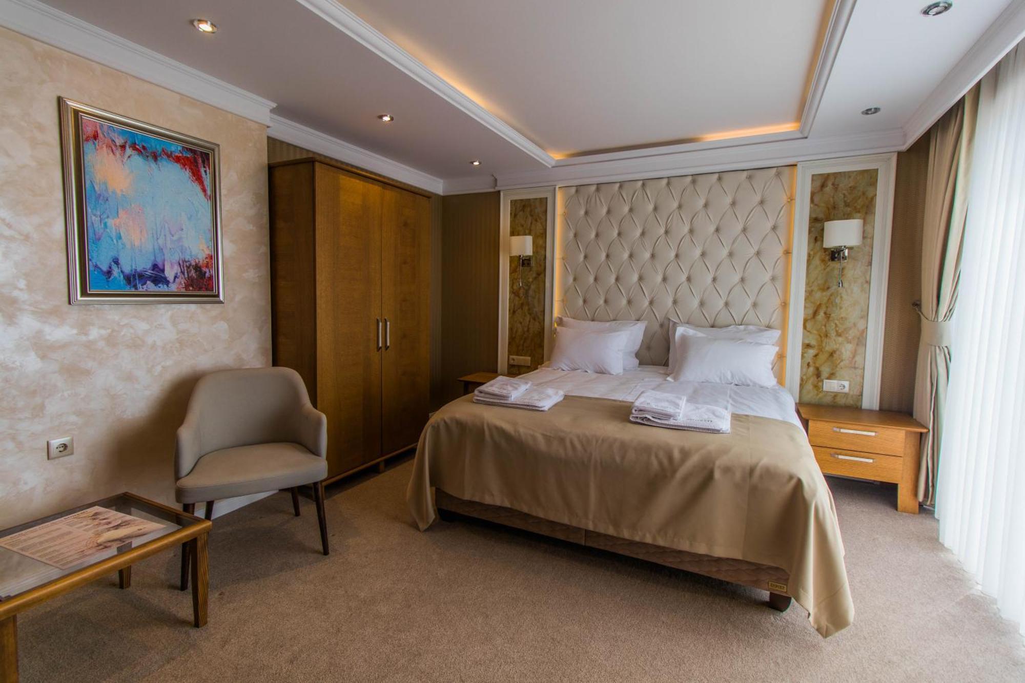 Hotel Bohemi Haskovo Luaran gambar