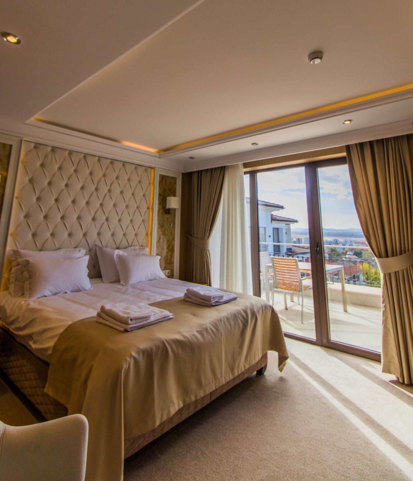 Hotel Bohemi Haskovo Luaran gambar