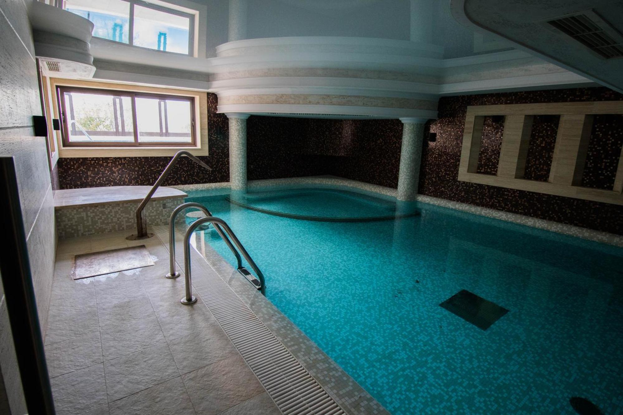 Hotel Bohemi Haskovo Luaran gambar