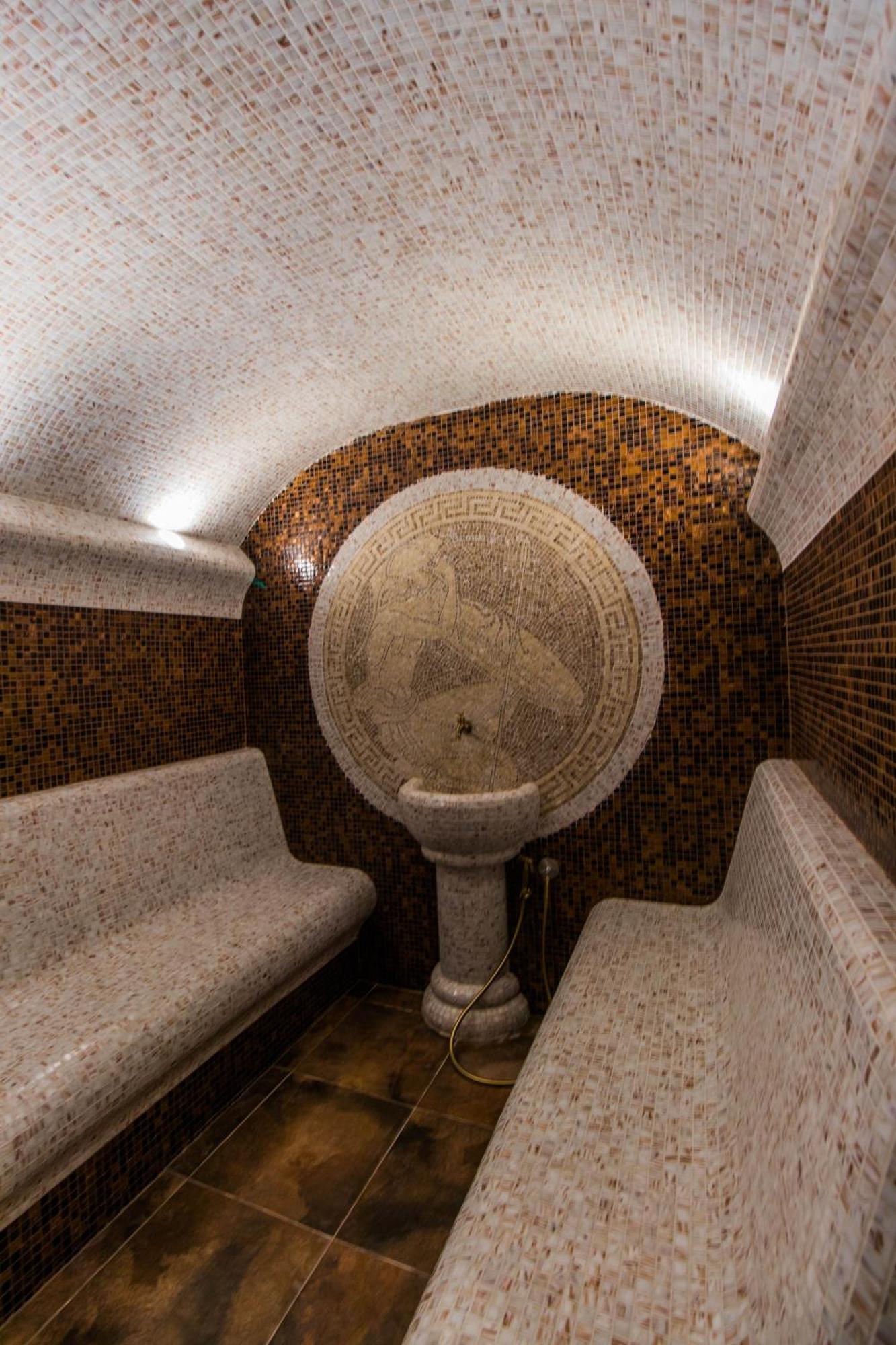 Hotel Bohemi Haskovo Luaran gambar